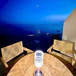 Unparalleled Sea View Apartment