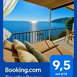 Unparalleled Sea View Apartament *