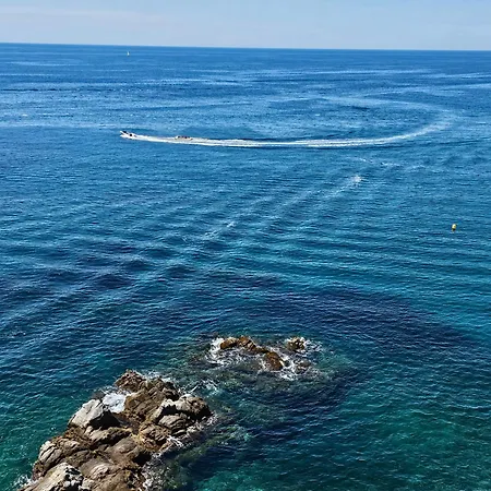 Unparalleled Sea View Apartment *